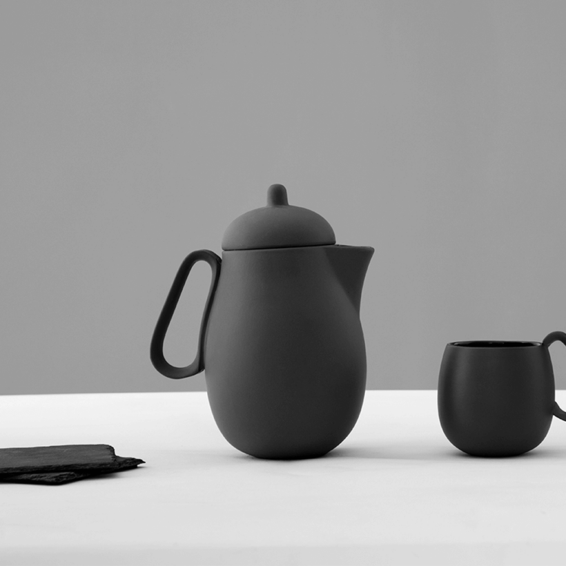 Ceramic Teapot with strainer 1L black Artifex Living online shop